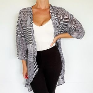 Ruff Hewn black and white sheer mixed pattern lightweight kimono top size small